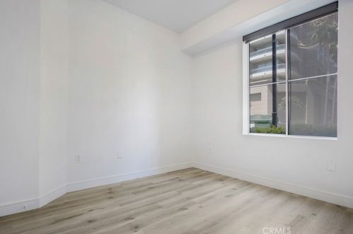 2117 Watermarke Pl, Irvine CA  92612-1698 exterior