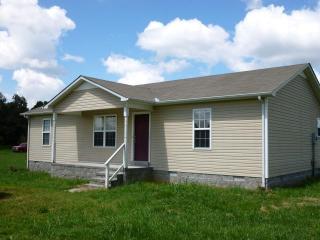 3120 Gnat Hill Rd, Manchester, TN 37355-7270
