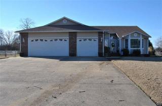 143 Hamilton Dr, Martin, TN 38237-2535