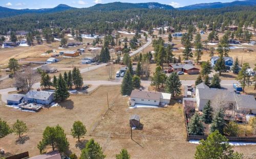 5165 Hatch Dr, Lakewood CO 80439 exterior