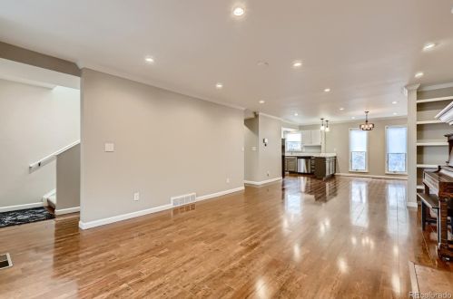 701 Downing St, Denver CO 80218-3428 exterior