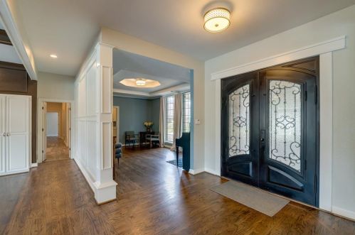 2817 Country Vly Rd, Garland TX  75041-2130 exterior