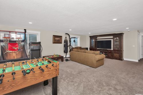 1407 Mtn Rd, Ogden UT  84404-6034 exterior