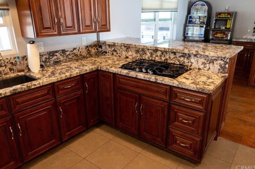 9127 Middlefield Dr, Riverside CA  92508-6261 exterior