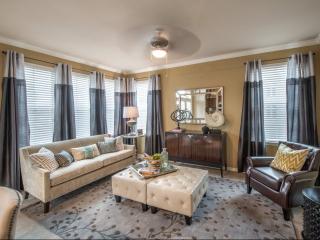 1701 Royal Ln, Dallas TX  75229-3101 exterior