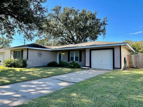 2816 Avenue M, Nederland, TX 77627-7813