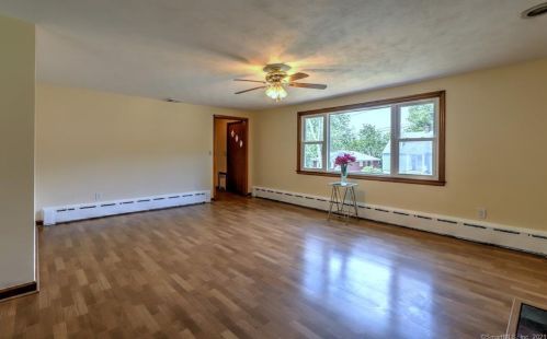 91 Wrinn St, Wallingford CT  06492-3141 exterior