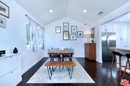 14609 Albers St, Van Nuys CA  91411-3711 exterior