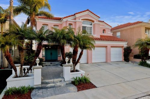 24 Salinas, El Toro, CA 92610-1861