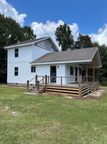 714 Old Mcleod Bridge Rd, Adrian, GA 31002-3232