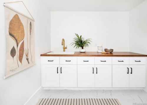 1744 Krameria St, Denver CO  80220-1555 exterior