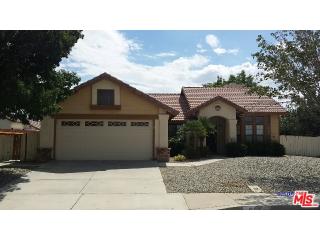 824 Lois Ln, Lancaster, CA 93535-4790