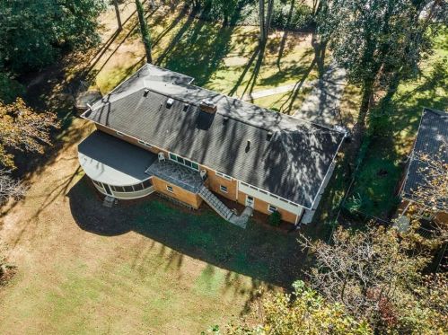 2777 Hedgewood Dr, Atlanta GA  30311-1231 exterior