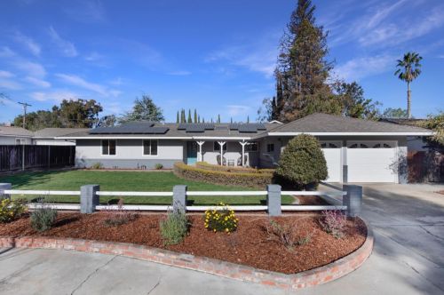 22399 Creston Dr, Los Altos, CA 94024-7422