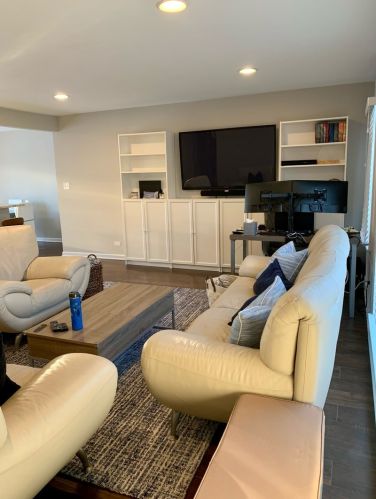33 Laurel Trl, Wheeling, IL 60090-4415