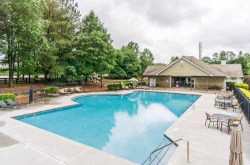 3235 Emma Marie Pl, Buford GA  30519-7425 exterior