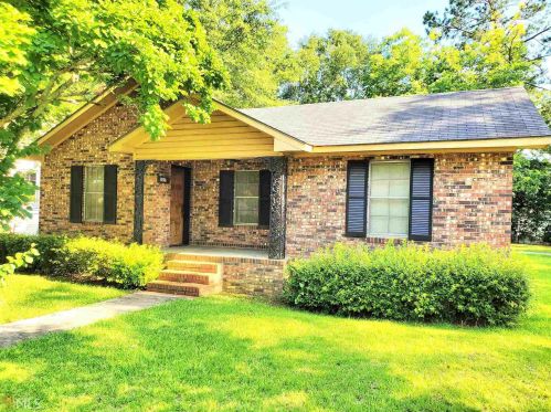 307 James St, Statesboro, GA 30458-5875