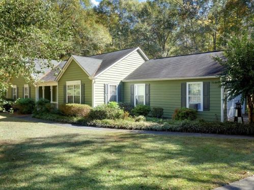 1478 Woodcrest Dr, Monroe, GA 30655-4009