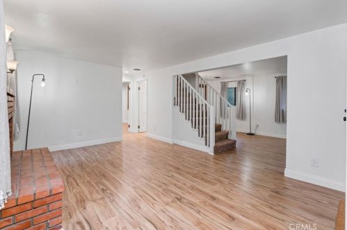 2717 Mary St, Glendale CA  91214-3532 exterior