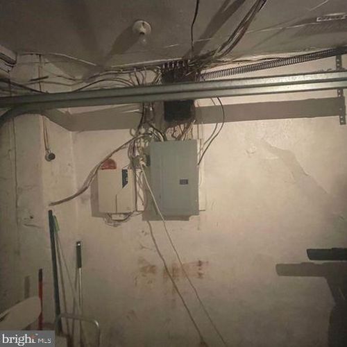 5756 12 St, Philadelphia PA 19141-4111 exterior