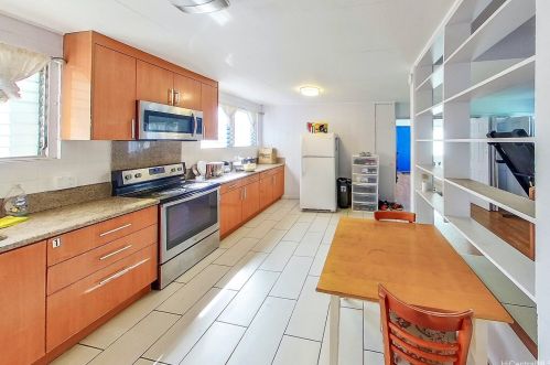 729 Ekela Ave, Honolulu HI 96816-1191 exterior