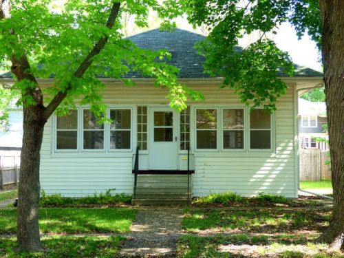 311 Polk St, Swygert, IL 61764-1350