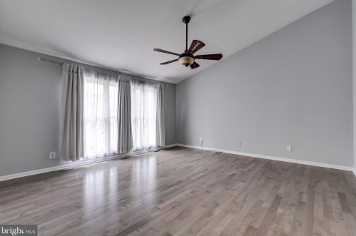 3483 Madelyn Ct, Woodbridge VA  22192-6472 exterior