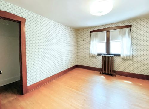 203 Jackson Ave, Pingree Grove IL  60140-7621 exterior