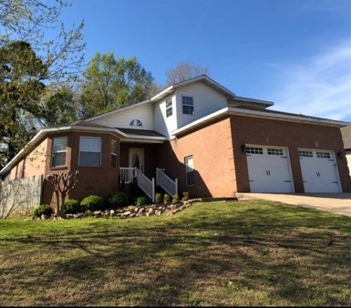 2501 Southwind Dr, Paragould, AR 72450-8914