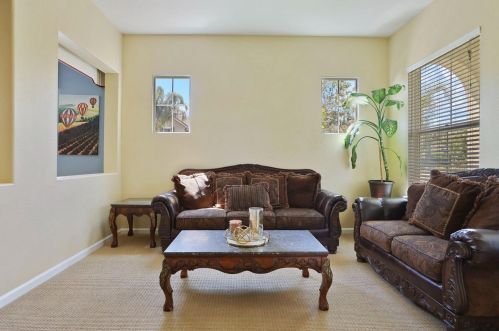 1670 Cherry Blossom Ct, Tracy, CA 95377-8828