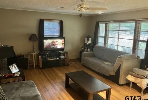 105 Mary St, Fincastle, TX 75763-9704