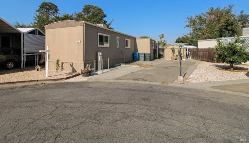 150 Del Loma Ct, Vacaville, CA 95687-9478