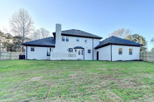 4160 Echo Woods Dr, Clarkston GA  30021-2708 exterior