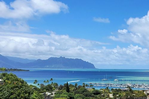 44-106 Kalenakai Pl, Kaneohe, HI 96744-2523