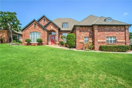 104 Hamptonridge Rd, Edmond, OK 73034-6673