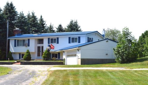 21 Swain Rd, Laconia, NH 03249-6957