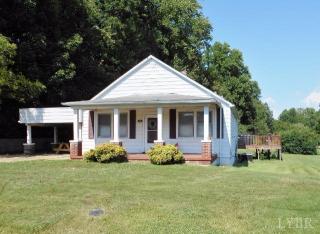 226 Martha St, Appomattox VA  24522-8104 exterior