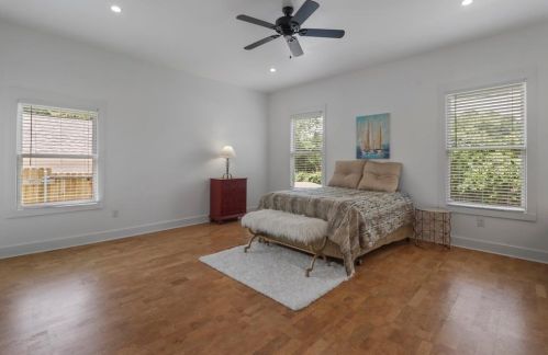 1620 Alston Ave, Fort Worth TX  76104-4512 exterior
