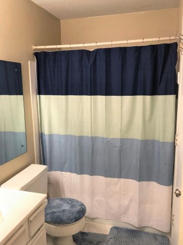 1647 Hickory Hill Dr, Saint Paul MN  55122-2527 exterior