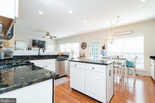 179 Colonial Dr, Charles Town WV  25414-4498 exterior