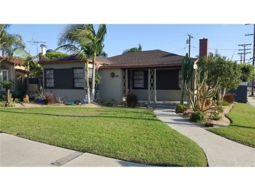 3020 83rd St, Inglewood, CA 90305-1836