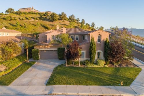 16849 Ridge Cliff Dr, Riverside CA  92503-0251 exterior