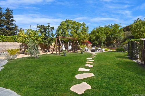 5451 Seneca Pl, Simi Valley CA 93063-2055 exterior