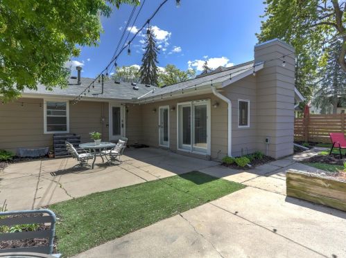 4940 Cedar Ave, Minneapolis MN  55417-1237 exterior