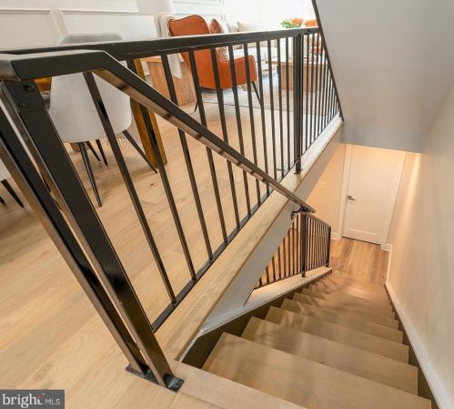 2302 Gordon St, Philadelphia PA 19132-4631 exterior