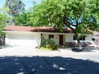 1807 Waring Way, Modesto, CA 95350-2821
