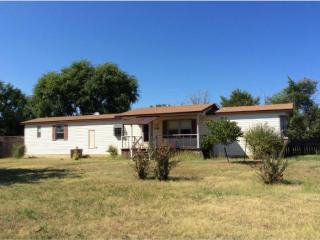 317 Benton Ave, Sayre, OK 73662-1809