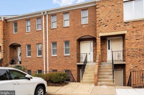 3740 Madison Ln, Falls Church, VA 22041-3675