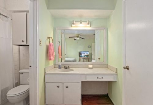 1611 Cantrell, Conroe TX  77301-4008 exterior