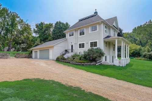 600 Mill Ave, Minnetrista, MN 55388